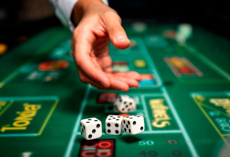 Aplikasi mobile cendana slot menampilkan pasar Liga 1 dan live-dealer tables
